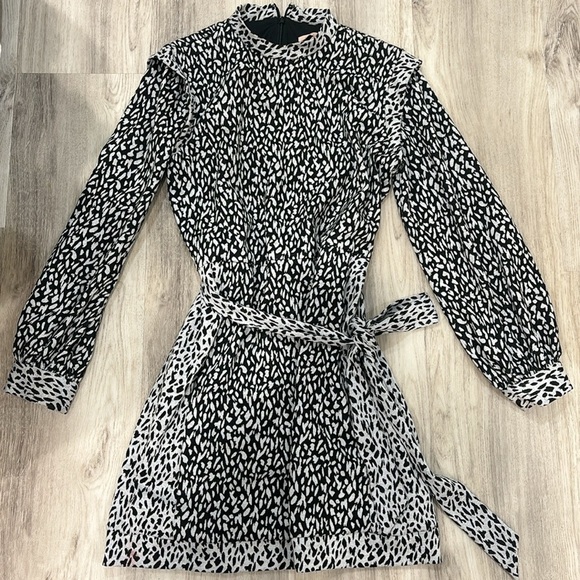 Anthrpologie Hutch black and gray leopard tie belted sweater size Medium flawed - Picture 4 of 10